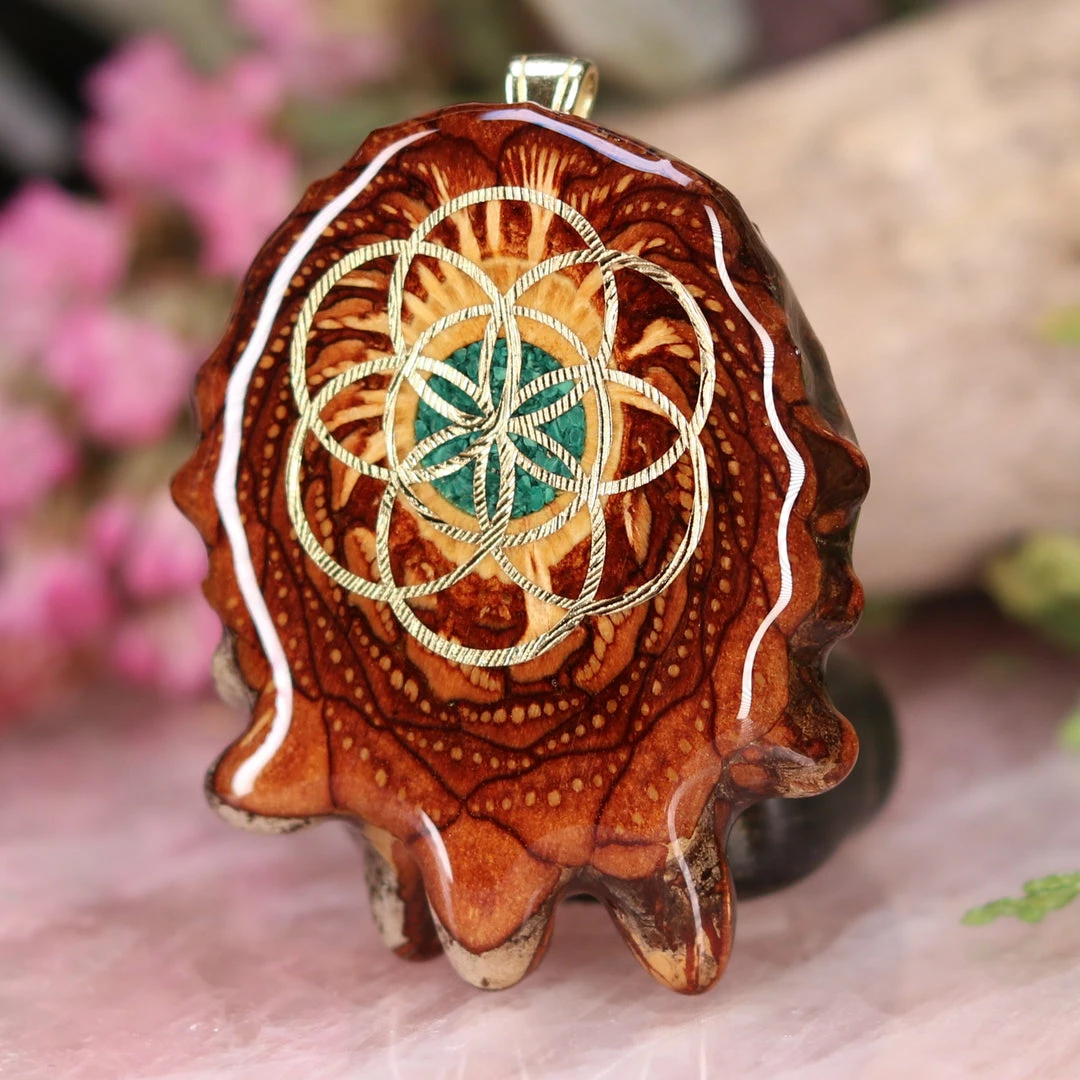 TEP Crushed Malachite (Glows) With Gold Seed Of Life Pendants 4 TEP Crushed Malachite (Glows) With Gold Seed Of Life Pendants