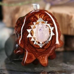 TEP Pendants Moonstone With Silver Sri Yantra