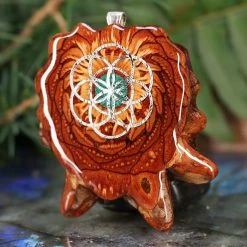 TEP Crushed Malachite (Glows) With Silver Seed Of Life