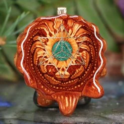 TEP Crushed Malachite (Glows) With Gold Merkaba Pendants