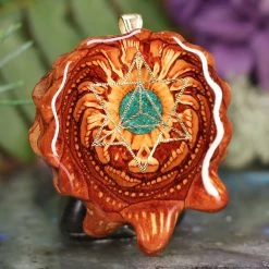 TEP Crushed Malachite (Glows) With Gold Merkaba Pendants