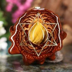 TEP Pendants Yellow Tiger's Eye With Gold Merkaba