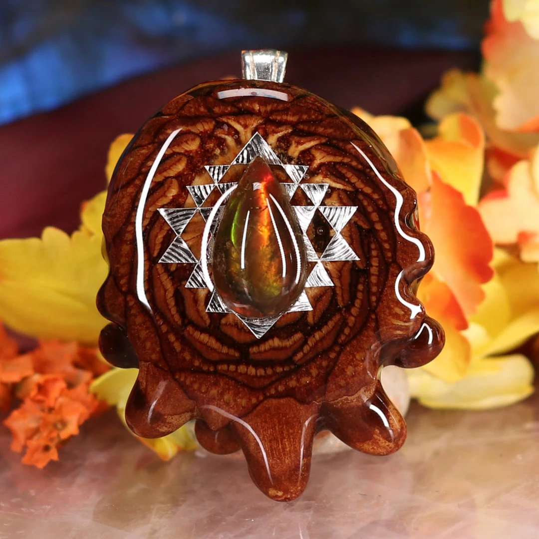 TEP Pendants Ammolite With Silver Sri Yantra 3 TEP Pendants Ammolite With Silver Sri Yantra