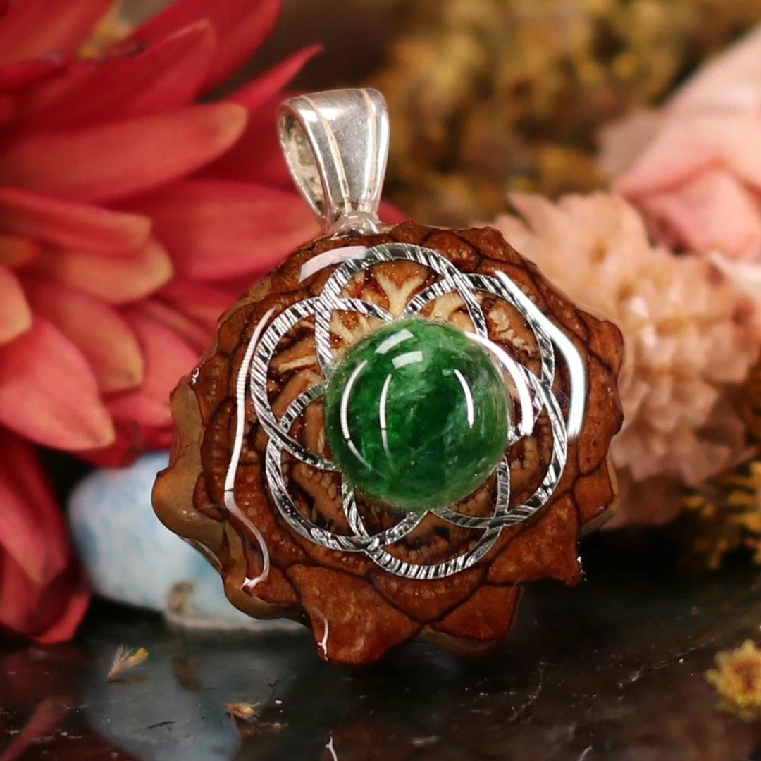 TEP Chrome Diopside With Silver Seed Of Life Pendants 5 TEP Chrome Diopside With Silver Seed Of Life Pendants