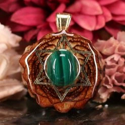 TEP Pendants Malachite With Gold Merkaba