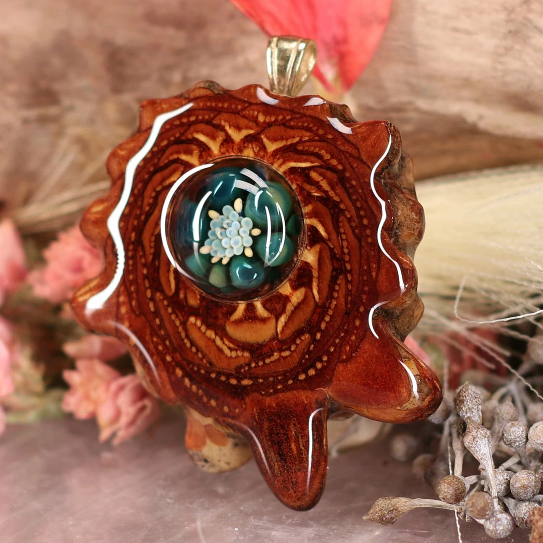 TEP Pendants Blue Phoenix Orchid Glass With Back Om 4 TEP Pendants Blue Phoenix Orchid Glass With Back Om