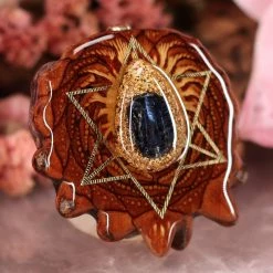 TEP Pendants Orgonite With Blue Kyanite With Gold Merkaba And Back Om