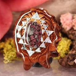 TEP Pendants Eudialyte With Silver Sri Yantra