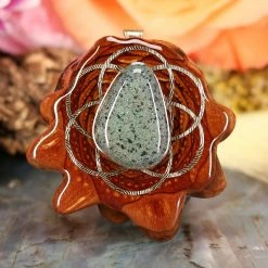 TEP Pendants Black Opal With Gold Seed Of Life