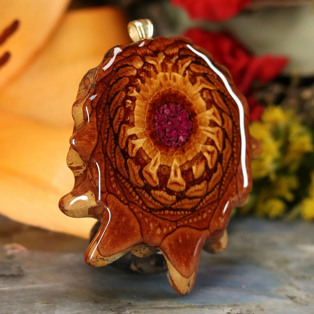 TEP Pendants Crushed Sugilite (Glows) 5 TEP Pendants Crushed Sugilite (Glows)