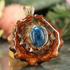 TEP Pendants Blue Apatite With Gold Sri Yantra