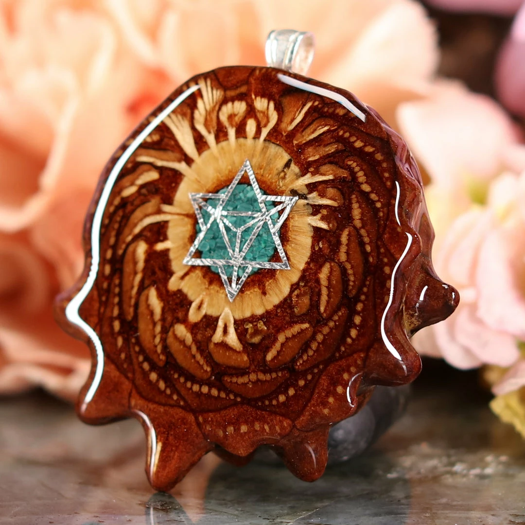 TEP Crushed Malachite (Glows) With Silver Merkaba 4 TEP Crushed Malachite (Glows) With Silver Merkaba