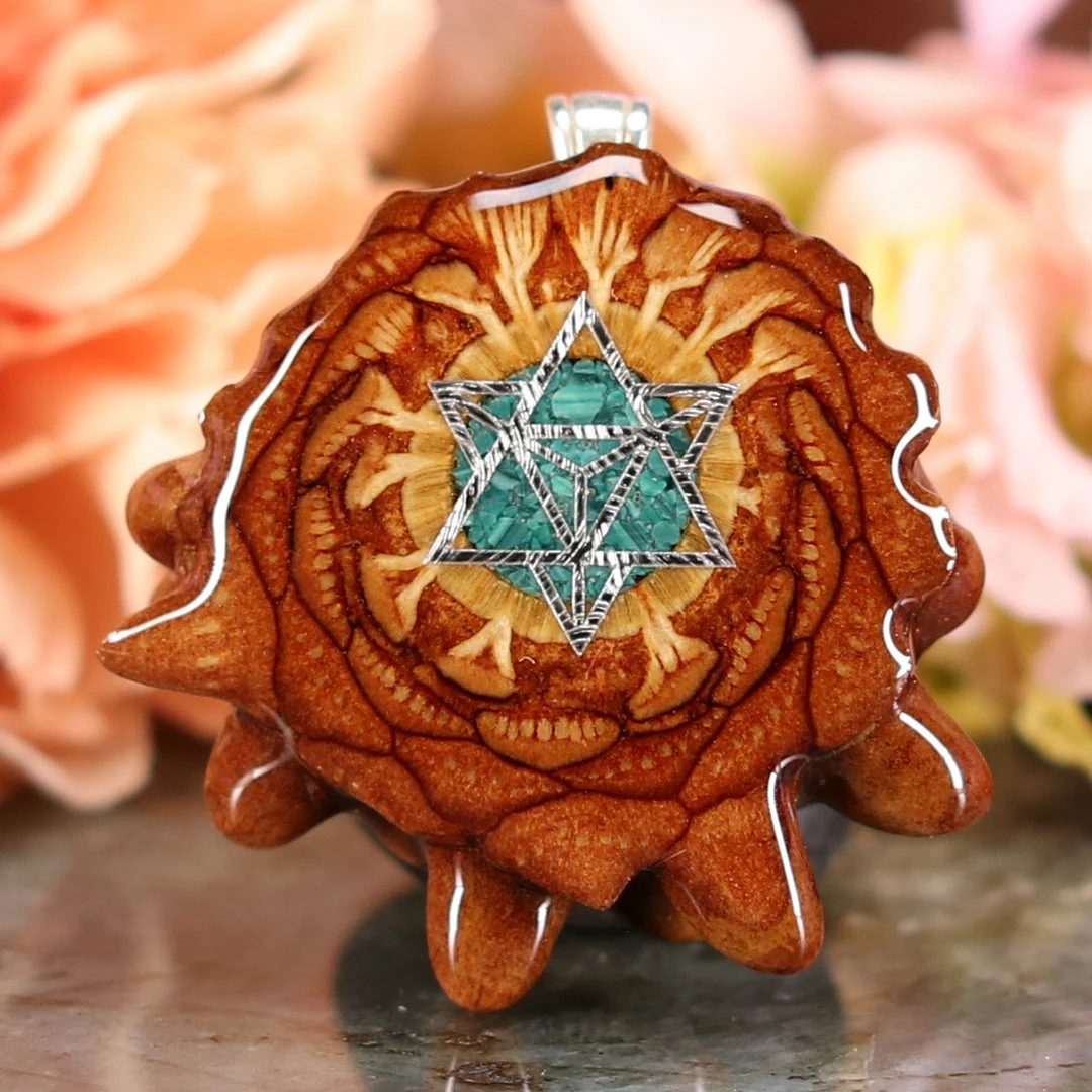 TEP Crushed Malachite (Glows) With Silver Merkaba 3 TEP Crushed Malachite (Glows) With Silver Merkaba