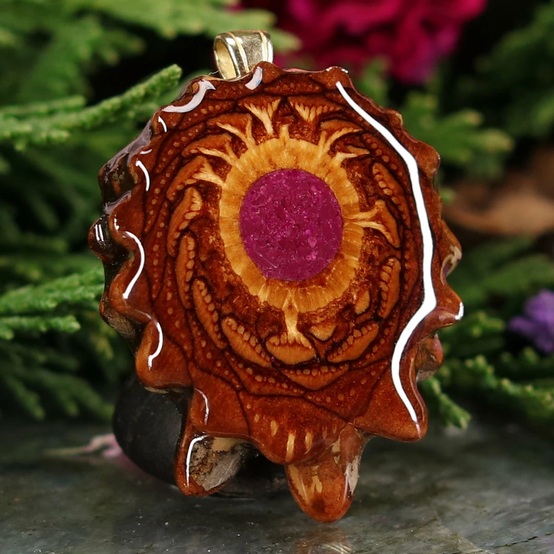 TEP Pendants Crushed Sugilite (Glows) 5 TEP Pendants Crushed Sugilite (Glows)