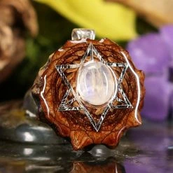 TEP Pendants Moonstone With Silver Merkaba