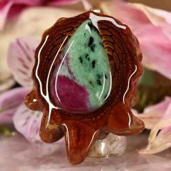 TEP Pendants Ruby In Zoisite