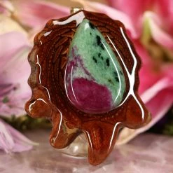 TEP Pendants Ruby In Zoisite