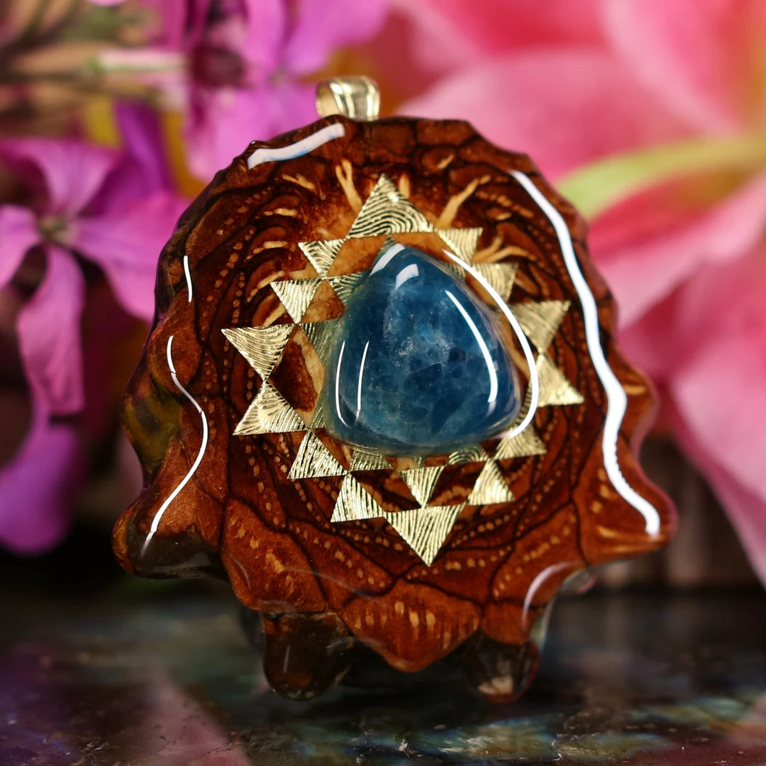 TEP Pendants Blue Apatite With Gold Sri Yantra And Back Om 5 TEP Pendants Blue Apatite With Gold Sri Yantra And Back Om