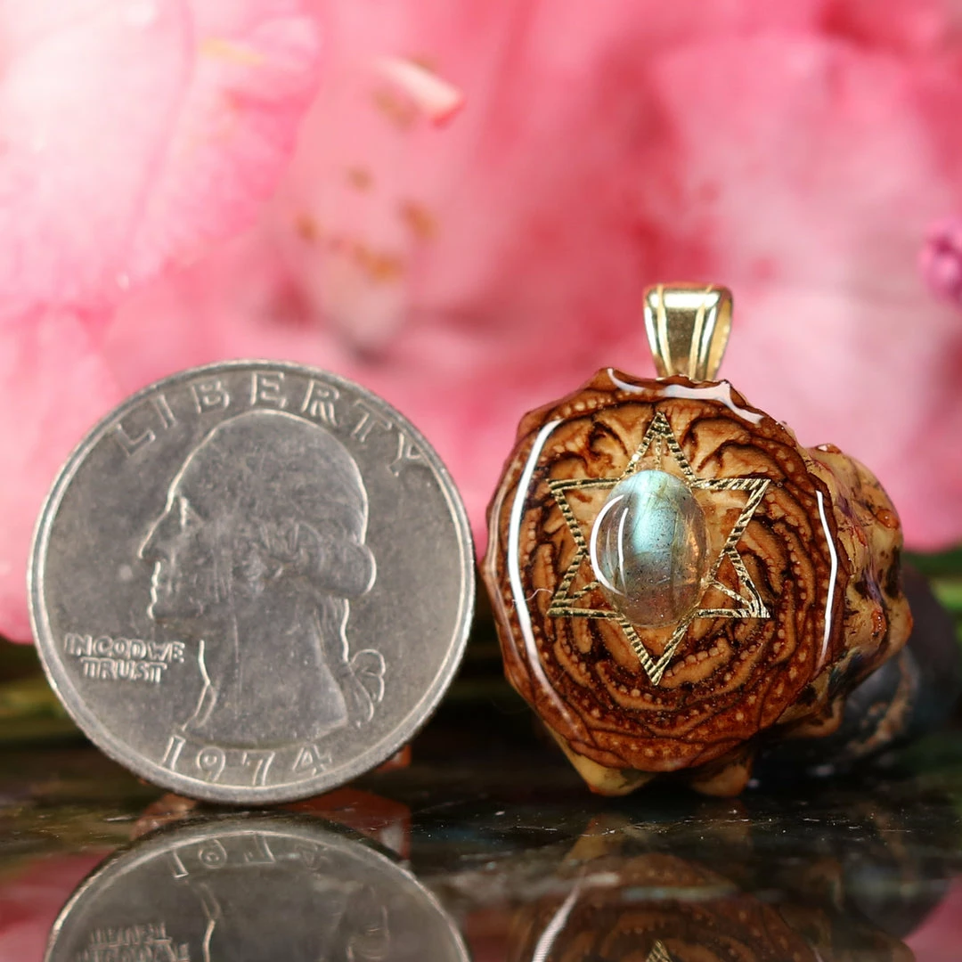 TEP Pendants Labradorite With Gold Merkaba 4 TEP Pendants Labradorite With Gold Merkaba