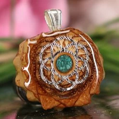 TEP Crushed Malachite (Glows) With Silver Seed Of Life