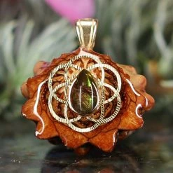 TEP Pendants Ammolite With Gold Seed Of Life