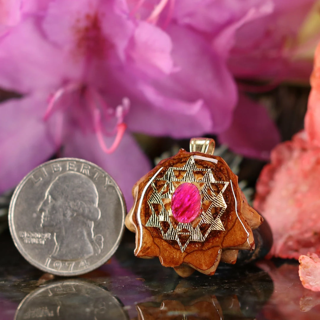 TEP Pink Paua Shell With Gold 64 Star Tetrahedron Pendants 4 TEP Pink Paua Shell With Gold 64 Star Tetrahedron Pendants