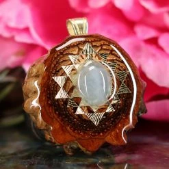 TEP Aquamarine With Gold Sri Yantra 7 TEP Aquamarine With Gold Sri Yantra