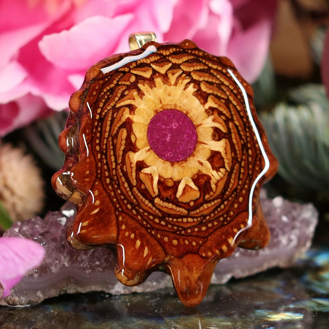 TEP Pendants Crushed Sugilite (Glows) 5 TEP Pendants Crushed Sugilite (Glows)