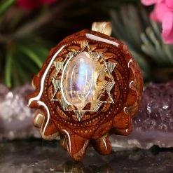 TEP Pendants Moonstone With Gold 64 Star Tetrahedron