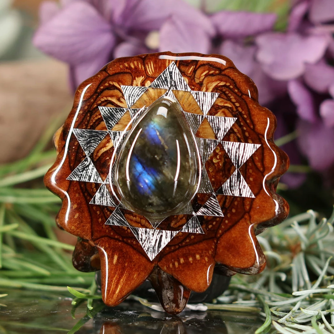 TEP Labradorite With Silver Sri Yantra Pendants 4 TEP Labradorite With Silver Sri Yantra Pendants