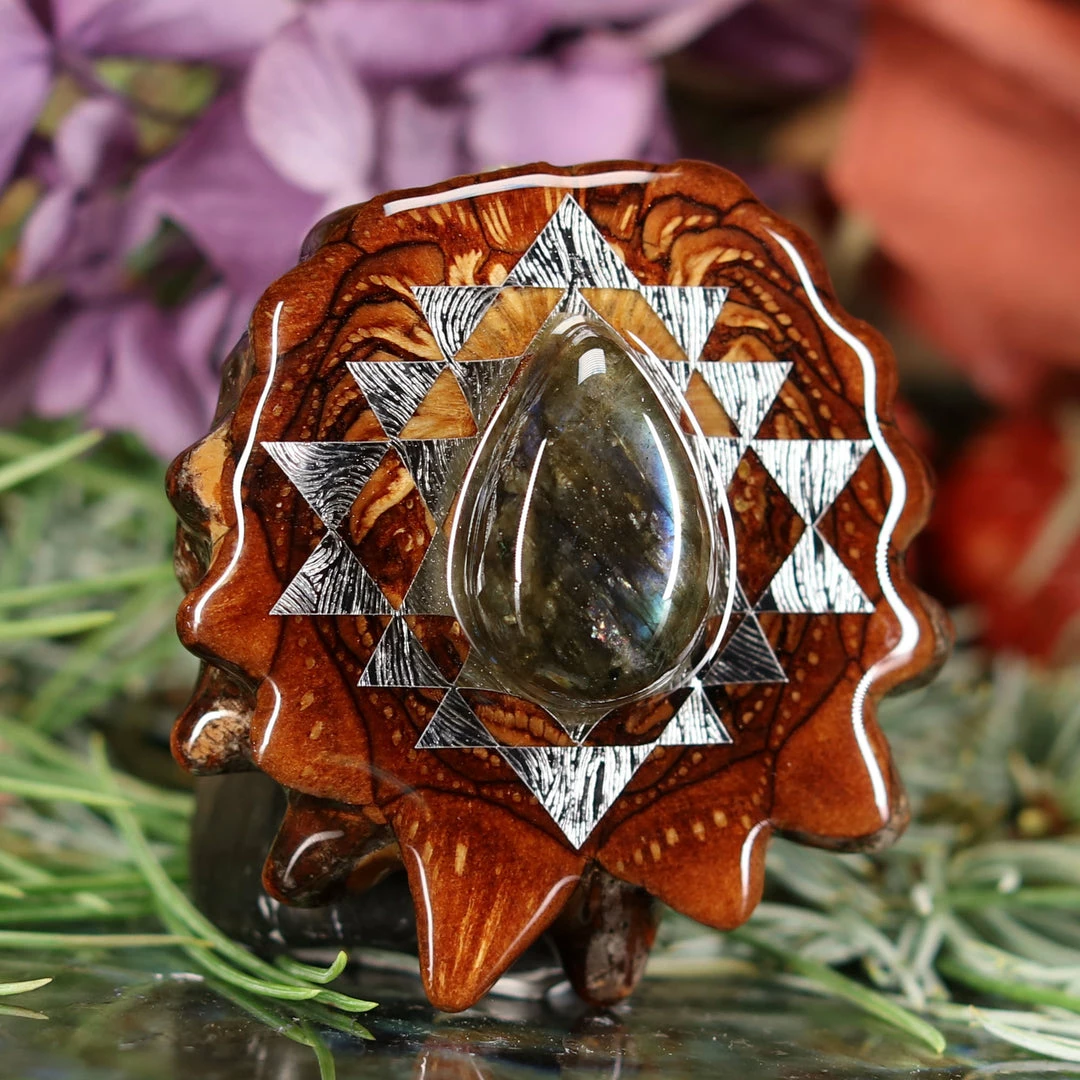 TEP Labradorite With Silver Sri Yantra Pendants 5 TEP Labradorite With Silver Sri Yantra Pendants